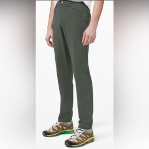 Lululemon men’s ABC Pant Classic 32”X 32” Warpstreme Smoked Spruce